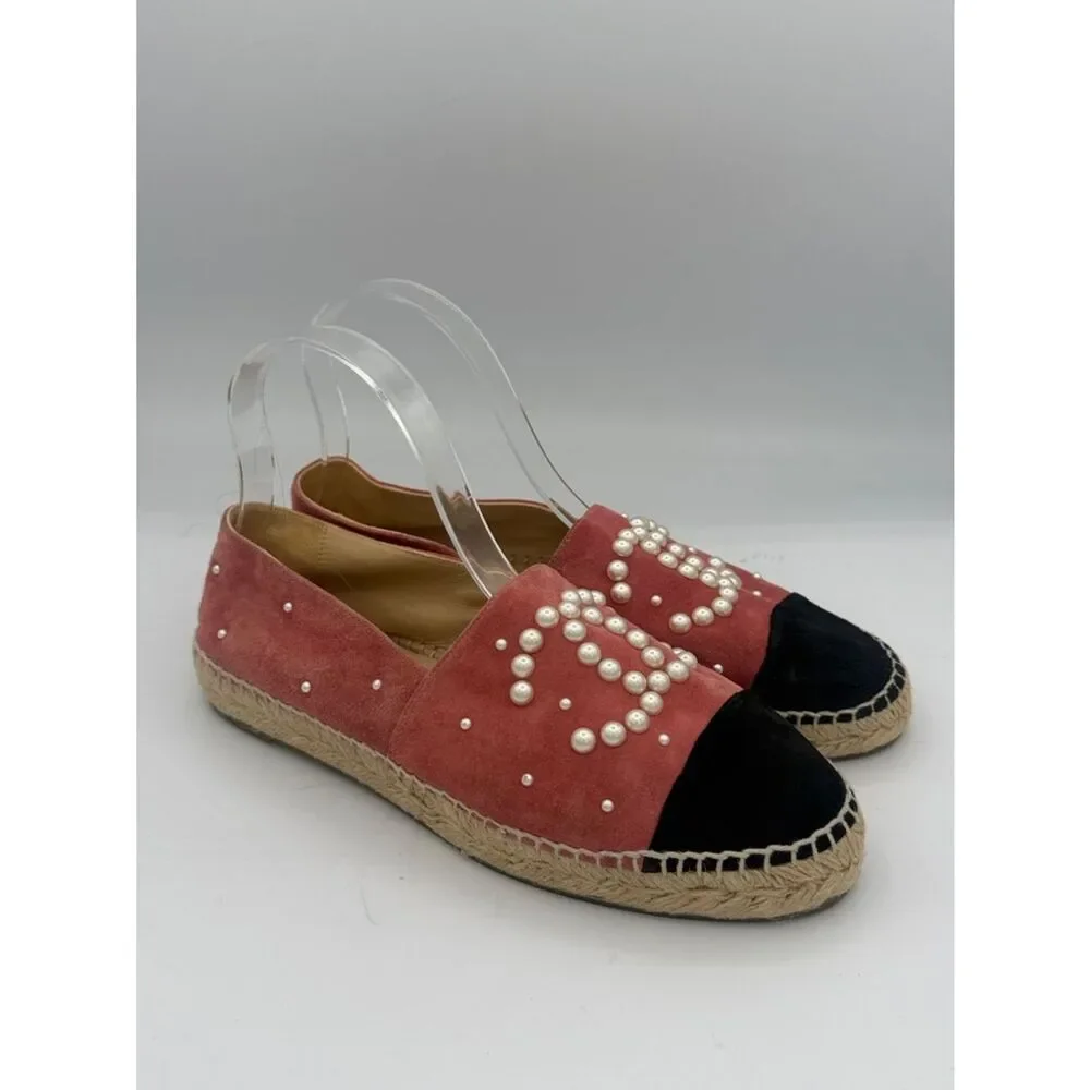New CHANEL Rose/Black Suede Pearl Logo Espadrilles Size 38/ US 8